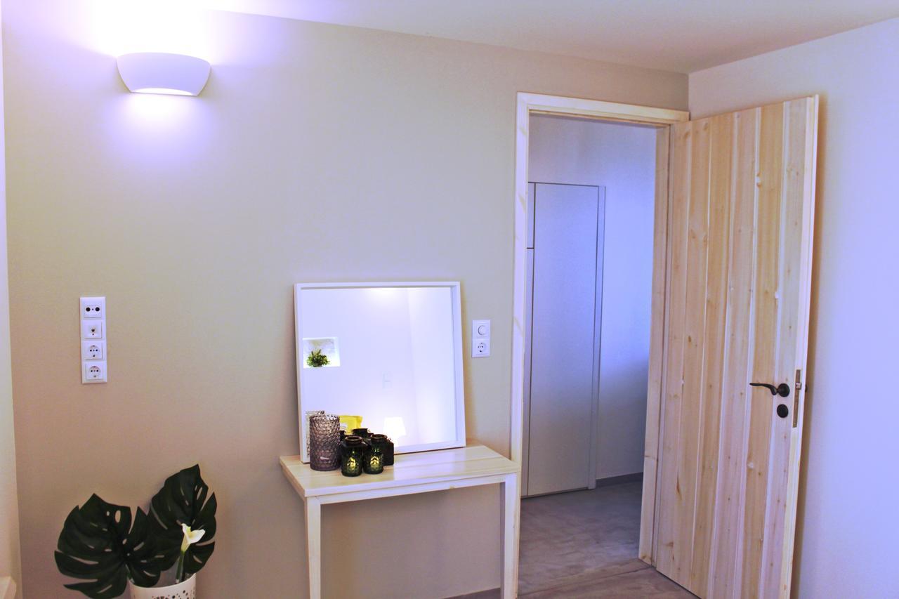 Meli Seaside Villas Храни Екстериор снимка
